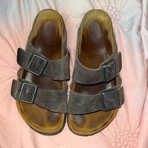 Super cute and comfy grey Birkenstocks.